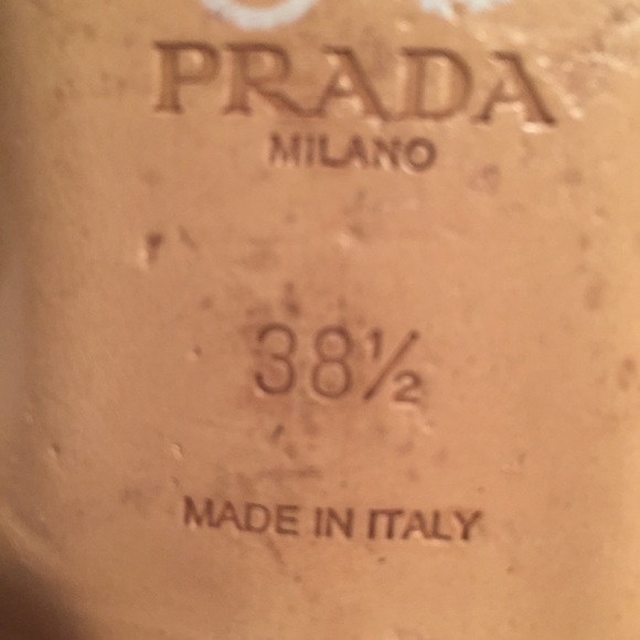 authentic PRADA size 38.5 white CALFSKIN thong toe - Picture 7 of 8